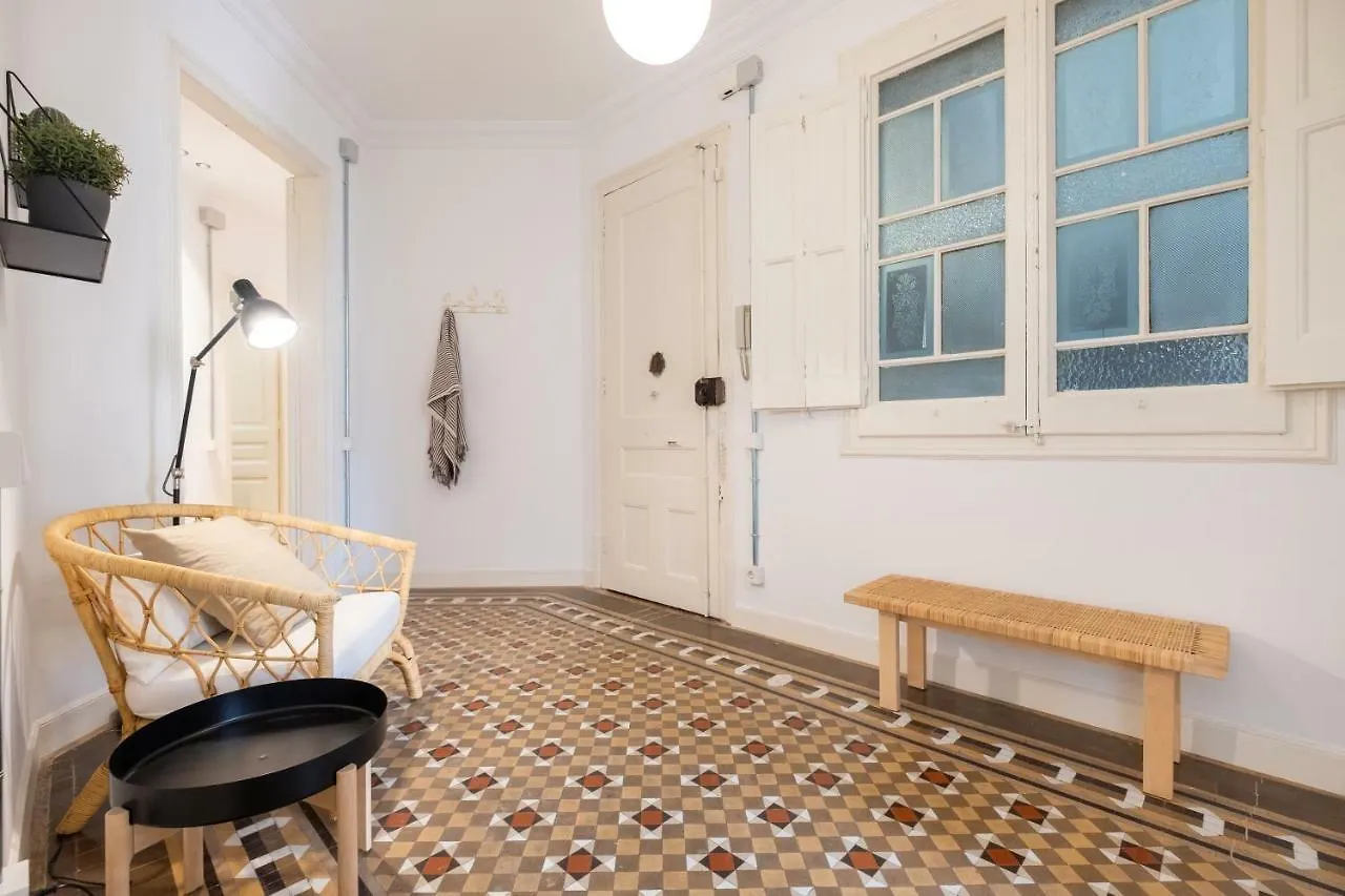 B32-Sunny And Modernist Apartment For Groups In Center Barcelona 0*,