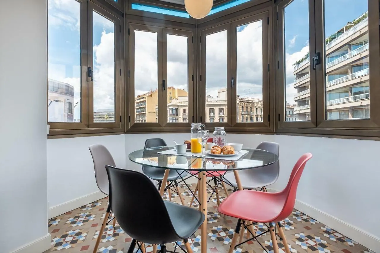 B32-Sunny And Modernist Apartment For Groups In Center Barcelona